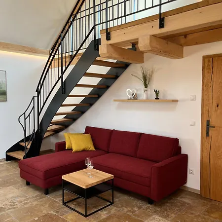 Naehe Attersee - Traunsee Lehner Im Wald Charmantes In Alleinlage Rutzenmoos