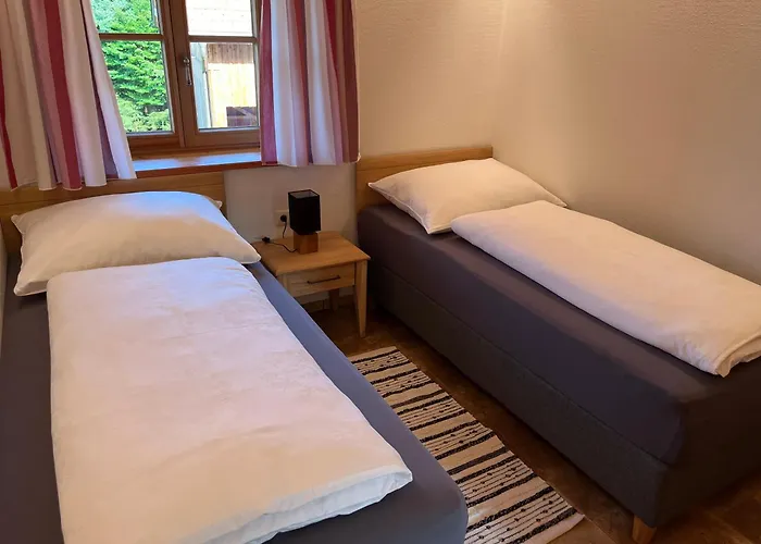 Naehe Attersee - Traunsee Lehner Im Wald Charmantes In Alleinlage Appartement Rutzenmoos