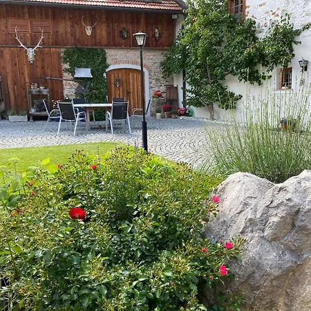 Naehe Attersee - Traunsee Lehner Im Wald Charmantes In Alleinlage Appartamento Rutzenmoos